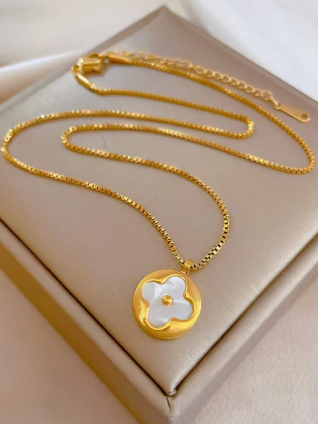 Brijsun Women Western Gold-Plated Pendant