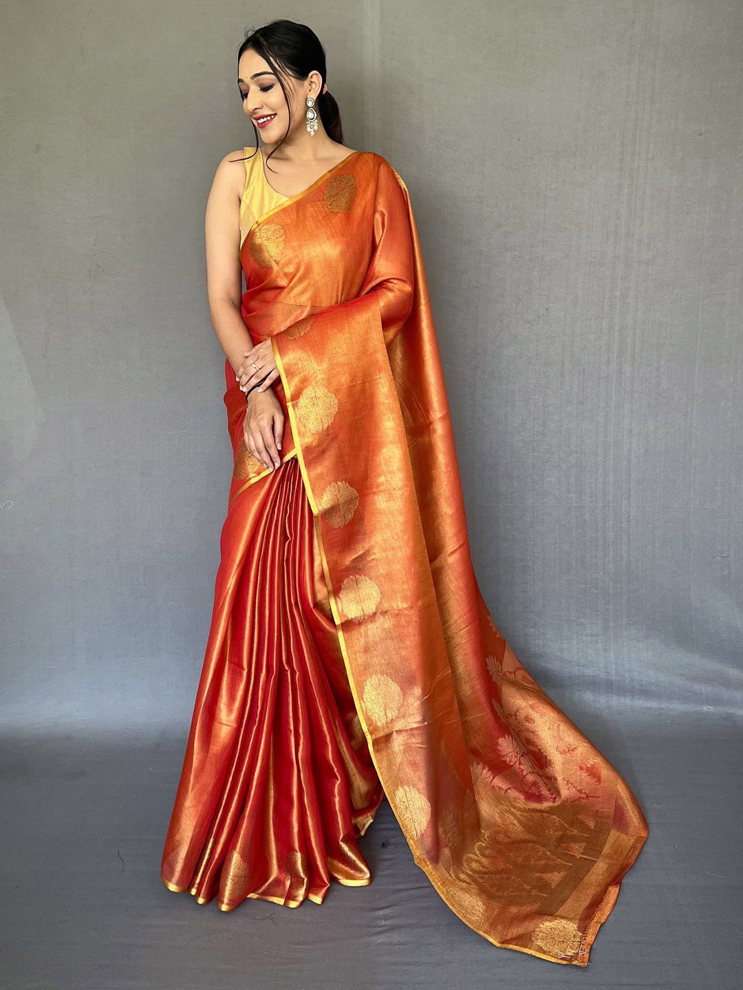 MORDEN MUSE Solid Woven Design Border Zari Saree