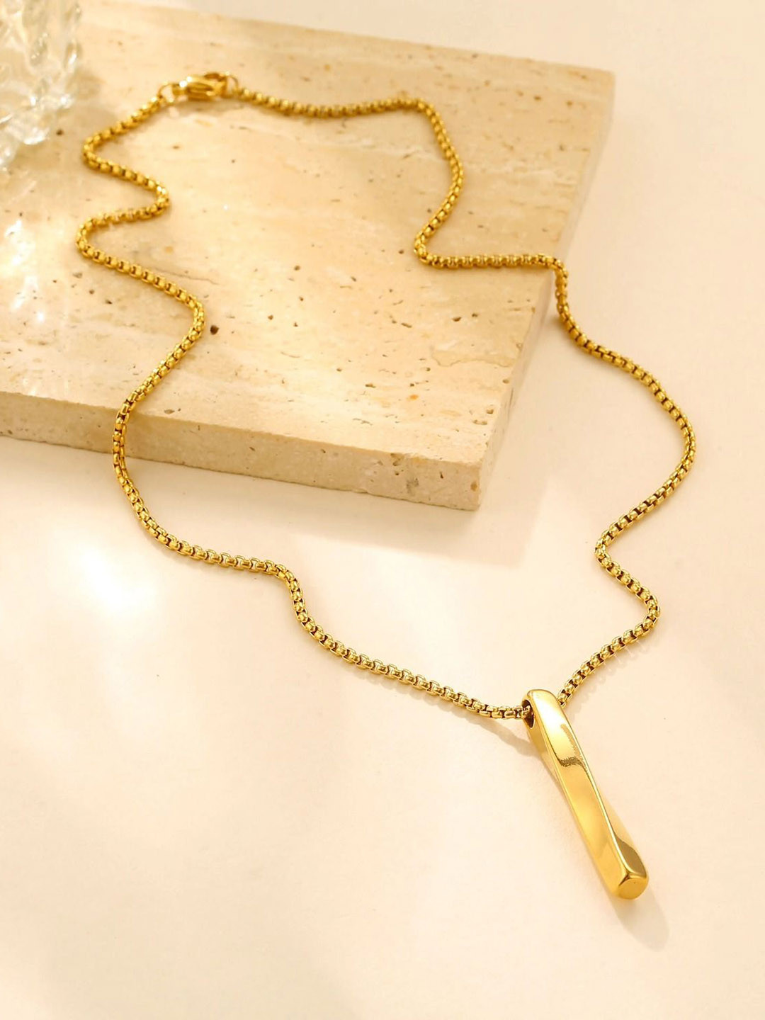 Thrillz Men Gold-Plated Stainless Steel 3D Cuboid Vertical Bar Pendant With Chain