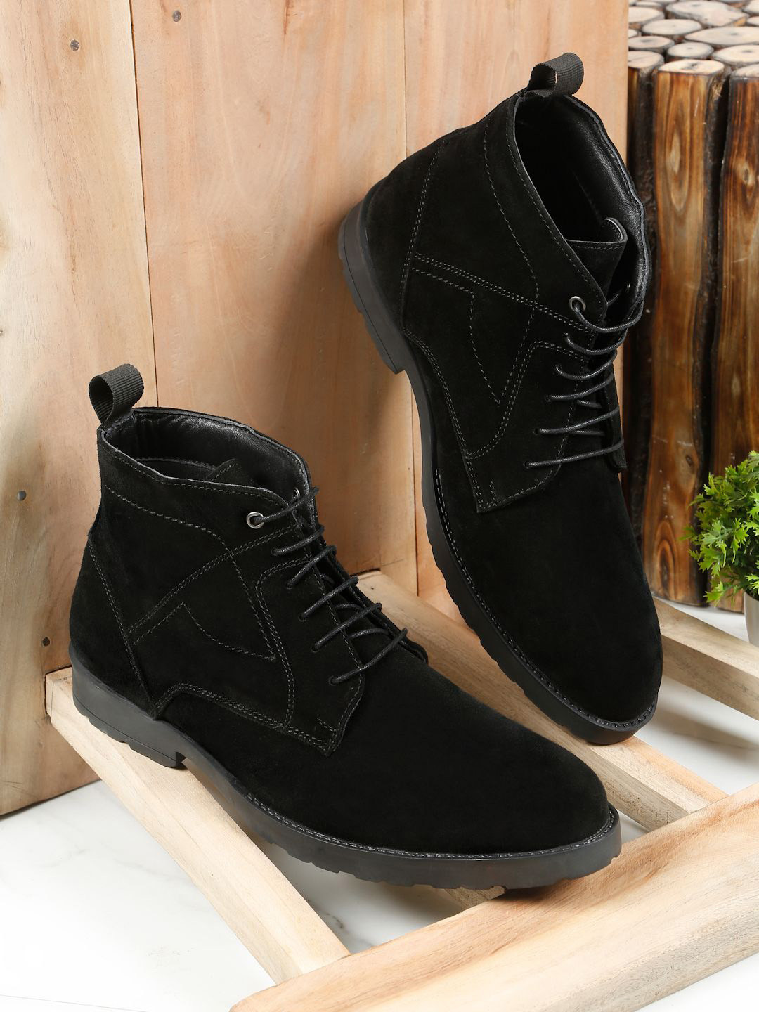 Teakwood Leathers Men Laced Up Leather Boots