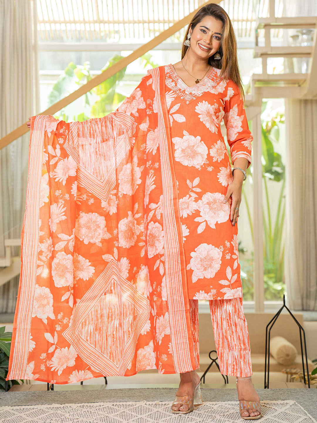 RI AND SU Women Floral Embroidered Regular Pure Cotton Kurta with Trousers & With Dupatta