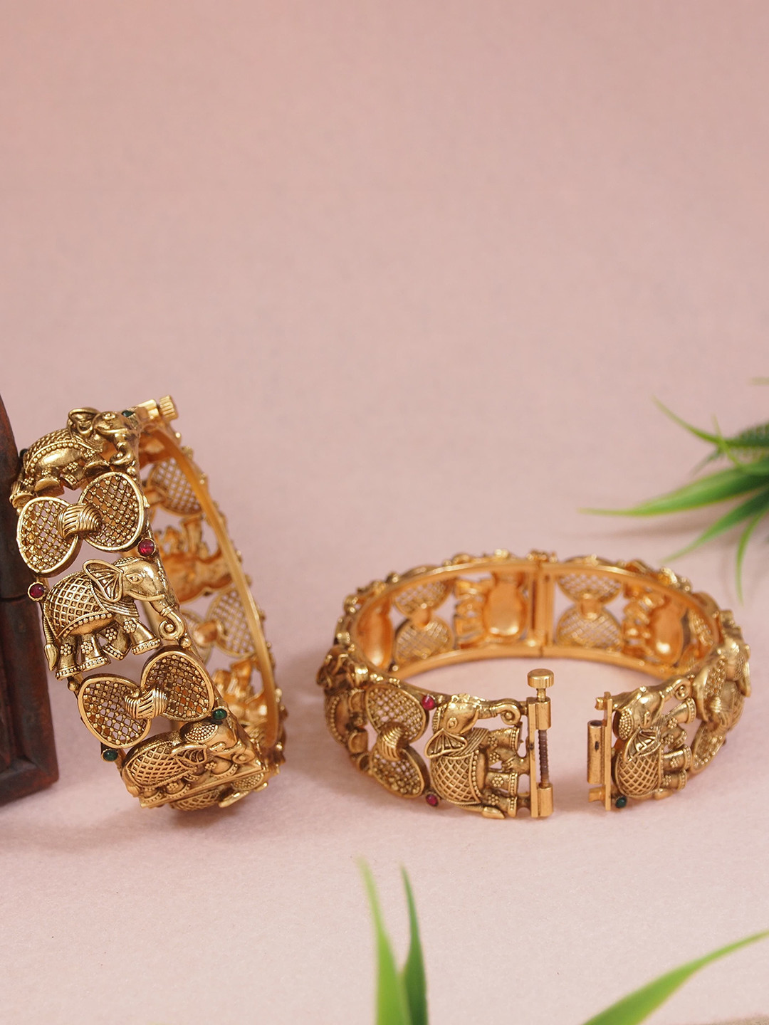 Anouk Set Of 2 Gold-Plated Openable kada Bangles