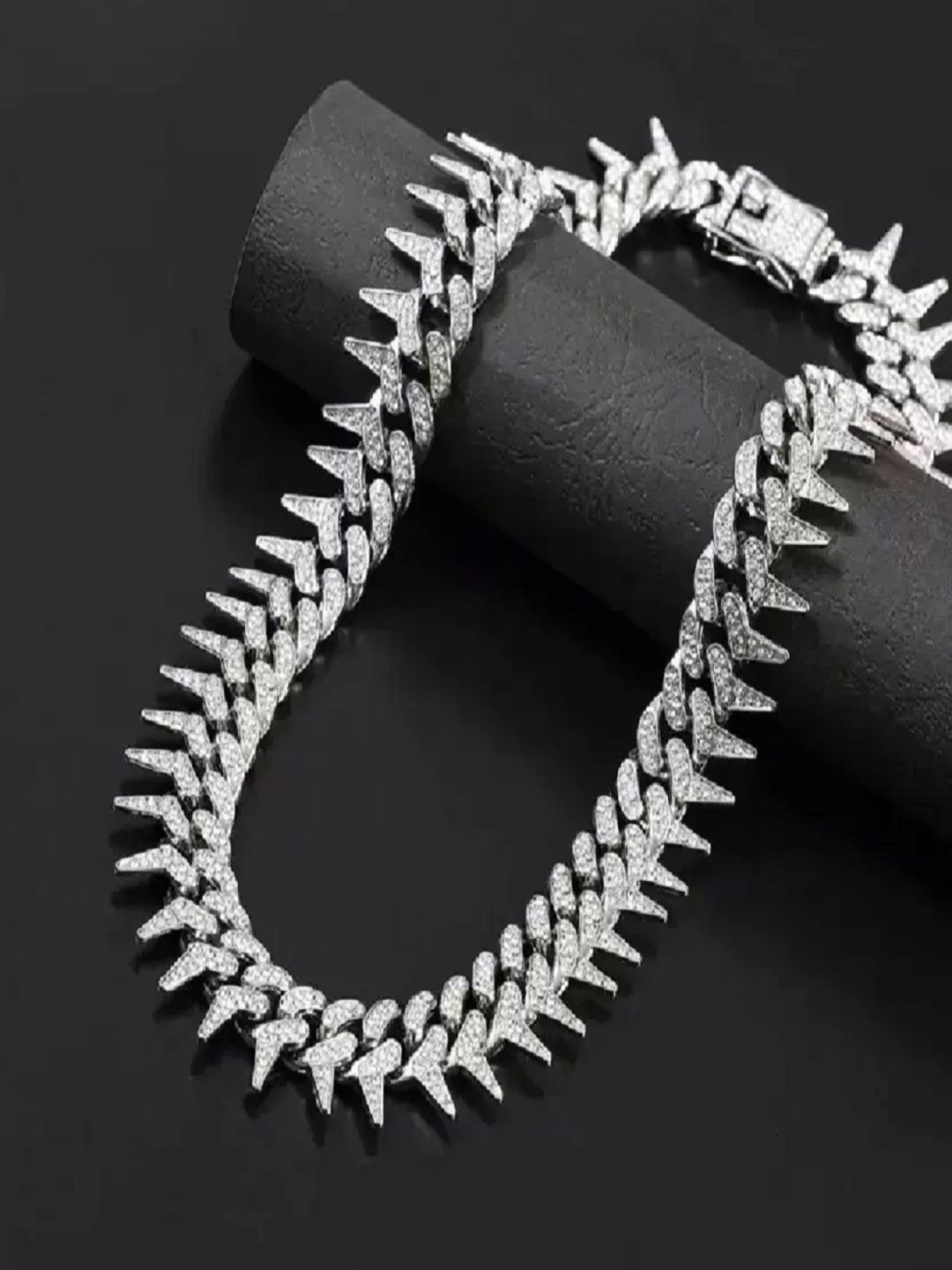 Vivity Unisex Silver-Plated Choker Chain