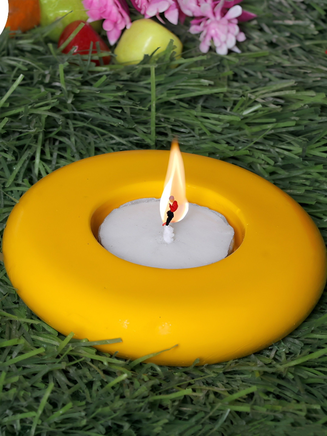 Aura Polyresin Diwali decoration Scented 1 Wick Solid Round Floating Candles