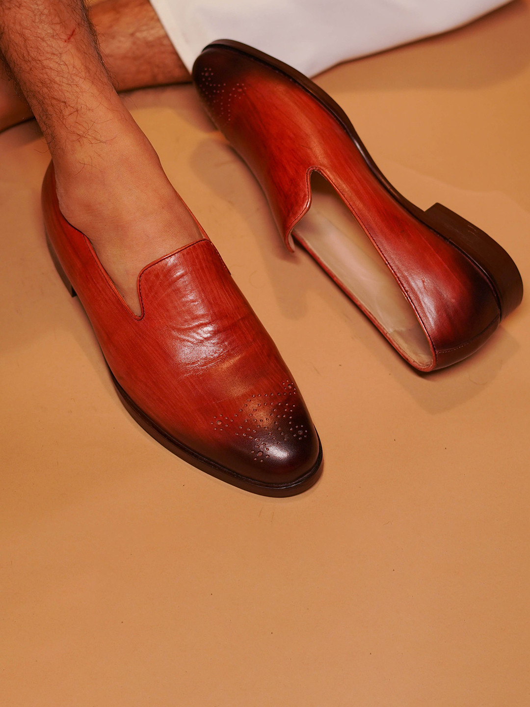 dmodot Men Textured Formal Loafer