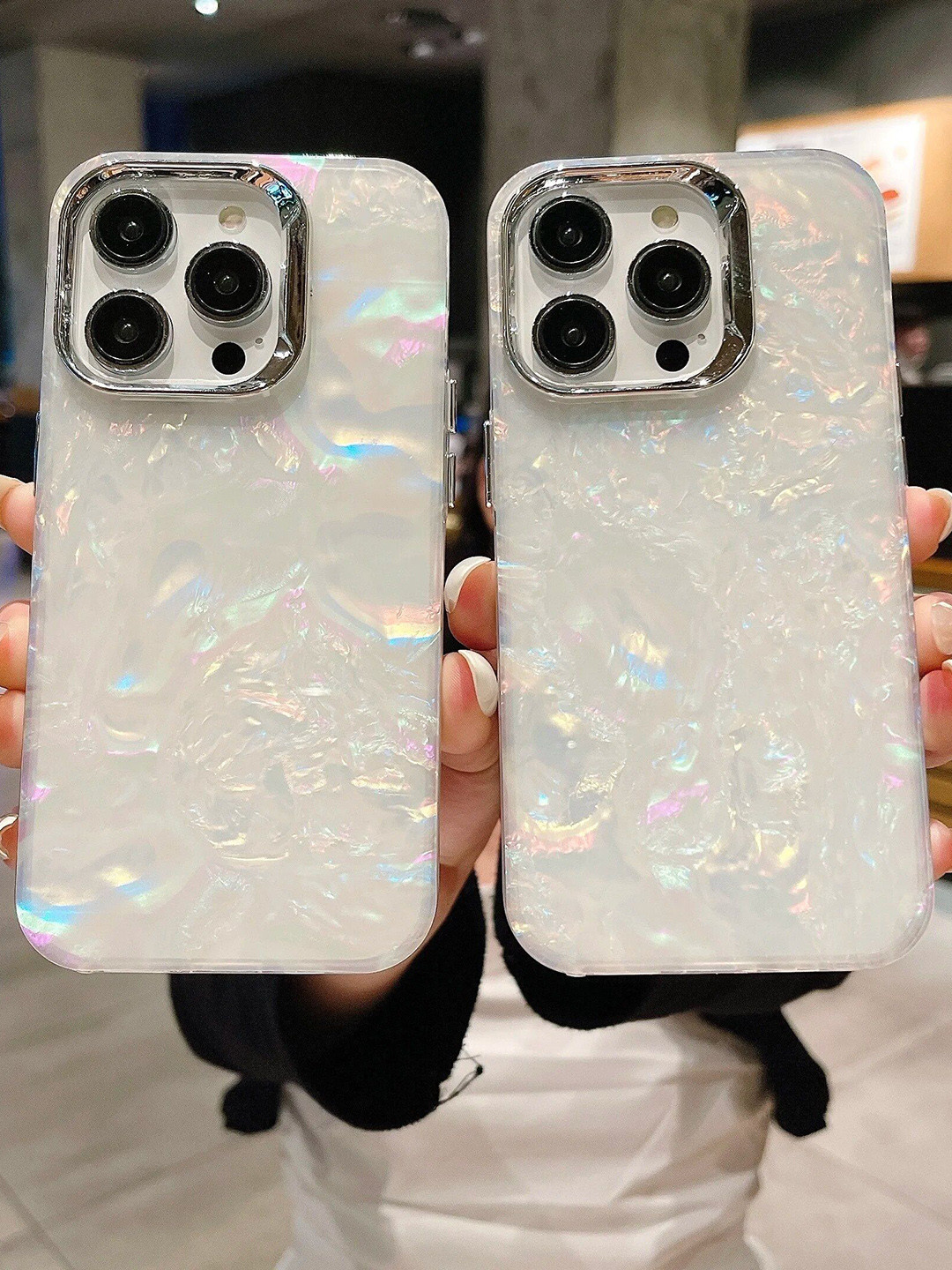 CASE CREATION iPhone 15 Holographic Marble Glitter Back Case