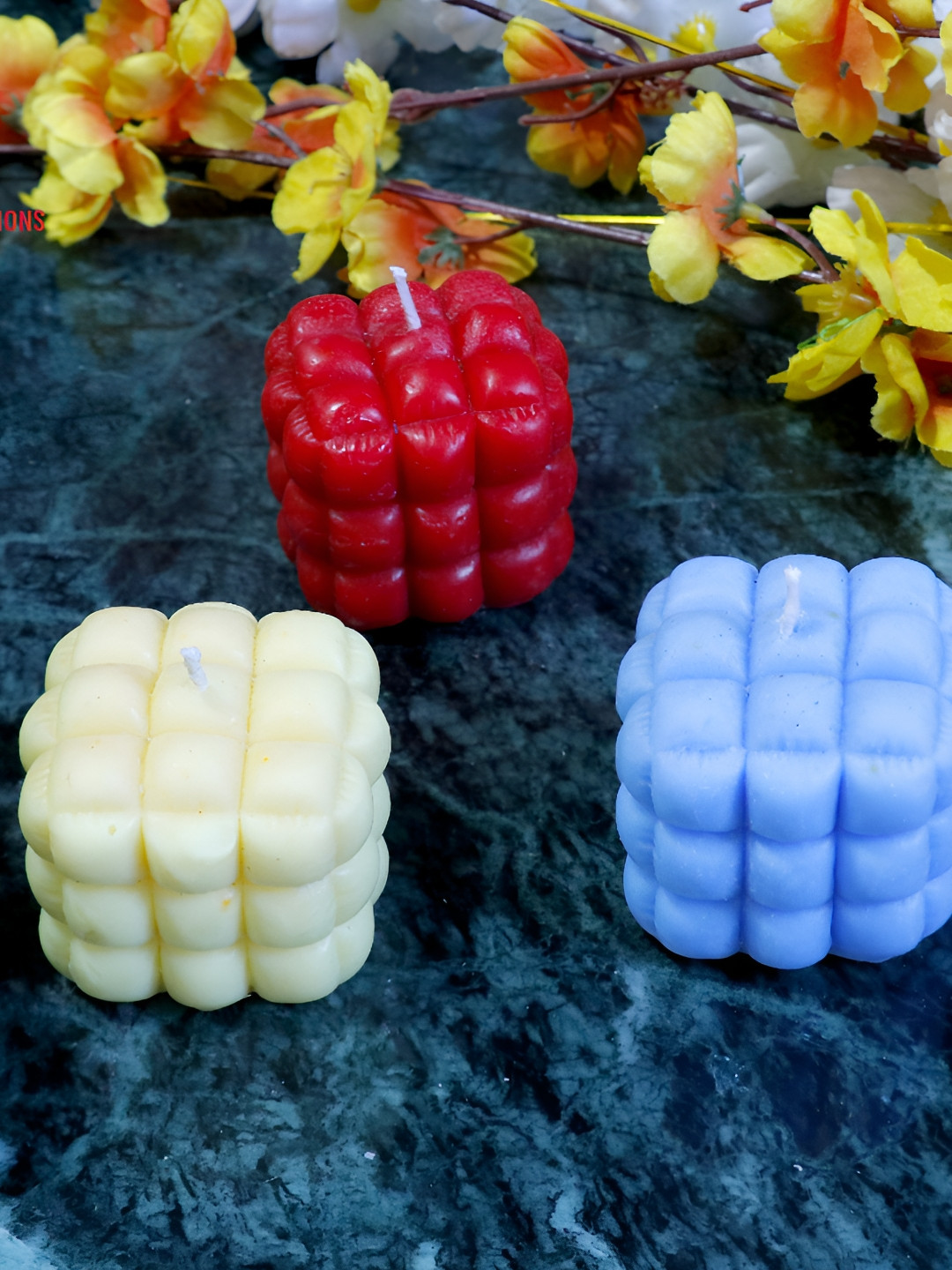 Aura Handmade 3D Cube 3Pcs Scented 1 Wick Scented Solid Square Regular Tea Light Candles