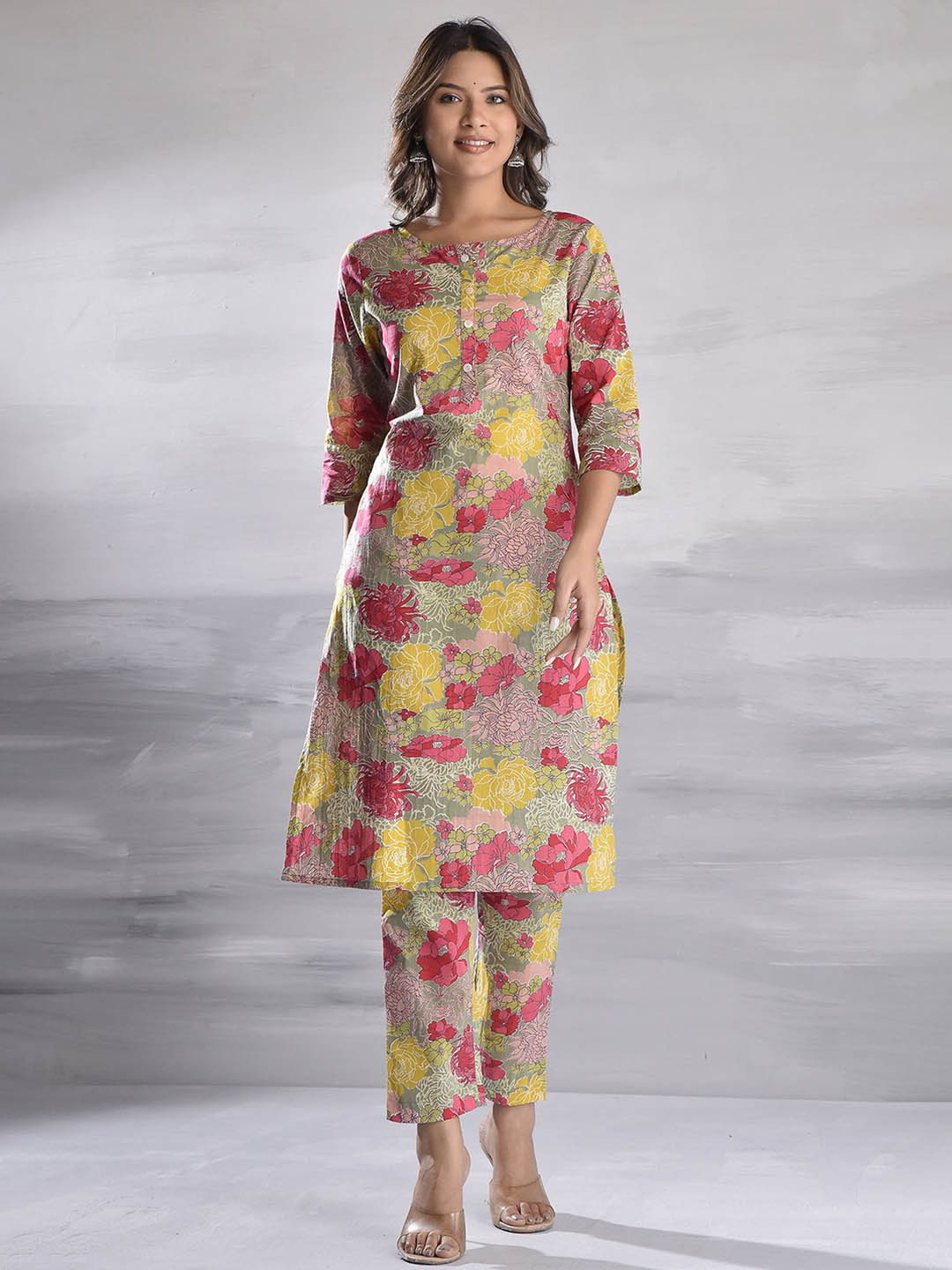 Bada Boota Women Floral Printed Regular Straight Calf Length Kurta with Trousers & Dupatta