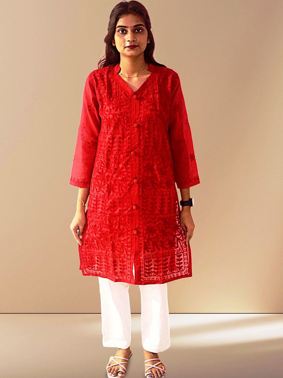 KURTIVERSE Floral Embroidered Button Kurta