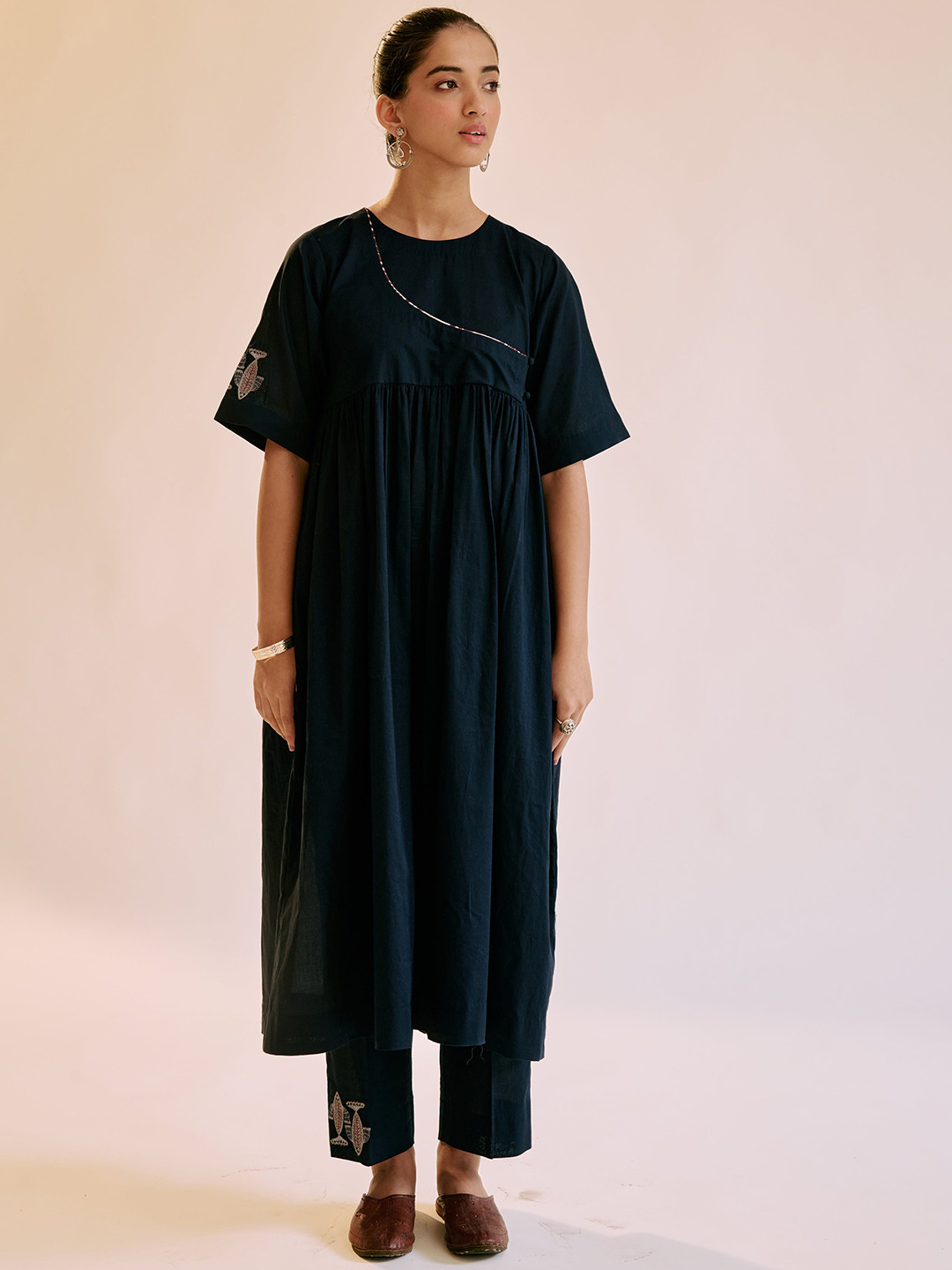 Raas by Ekta Women Solid Embroidered Thread Work Pure Cotton Kurta Set