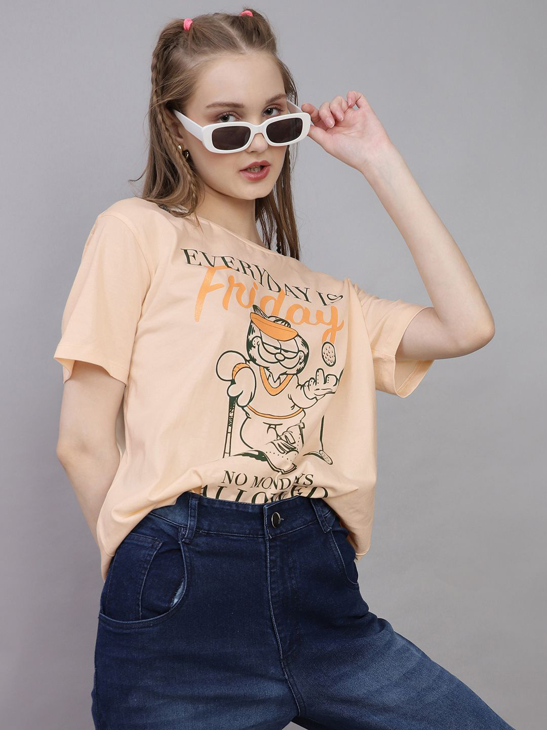 Free Authority Garfield Printed Pure Cotton Oversized Fit Round Neck T-Shirt