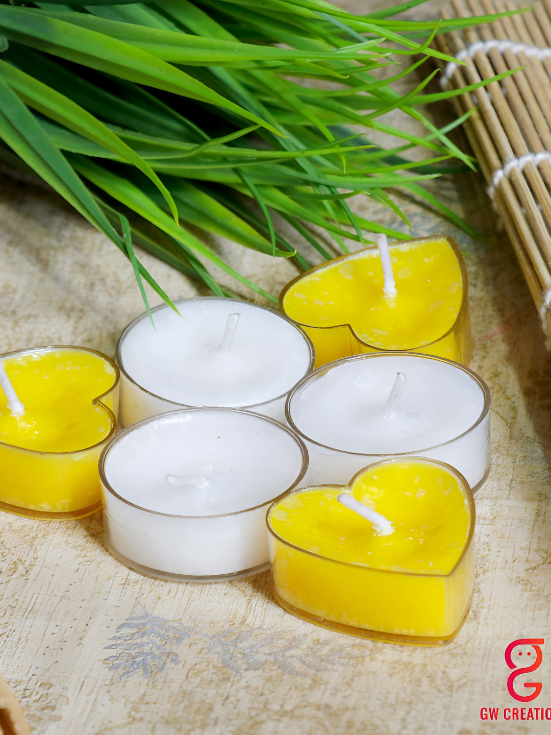 Aura Circle and Heart Moment 6Pcs Sandalwood and Mogra Solid Round Regular Jar Candles