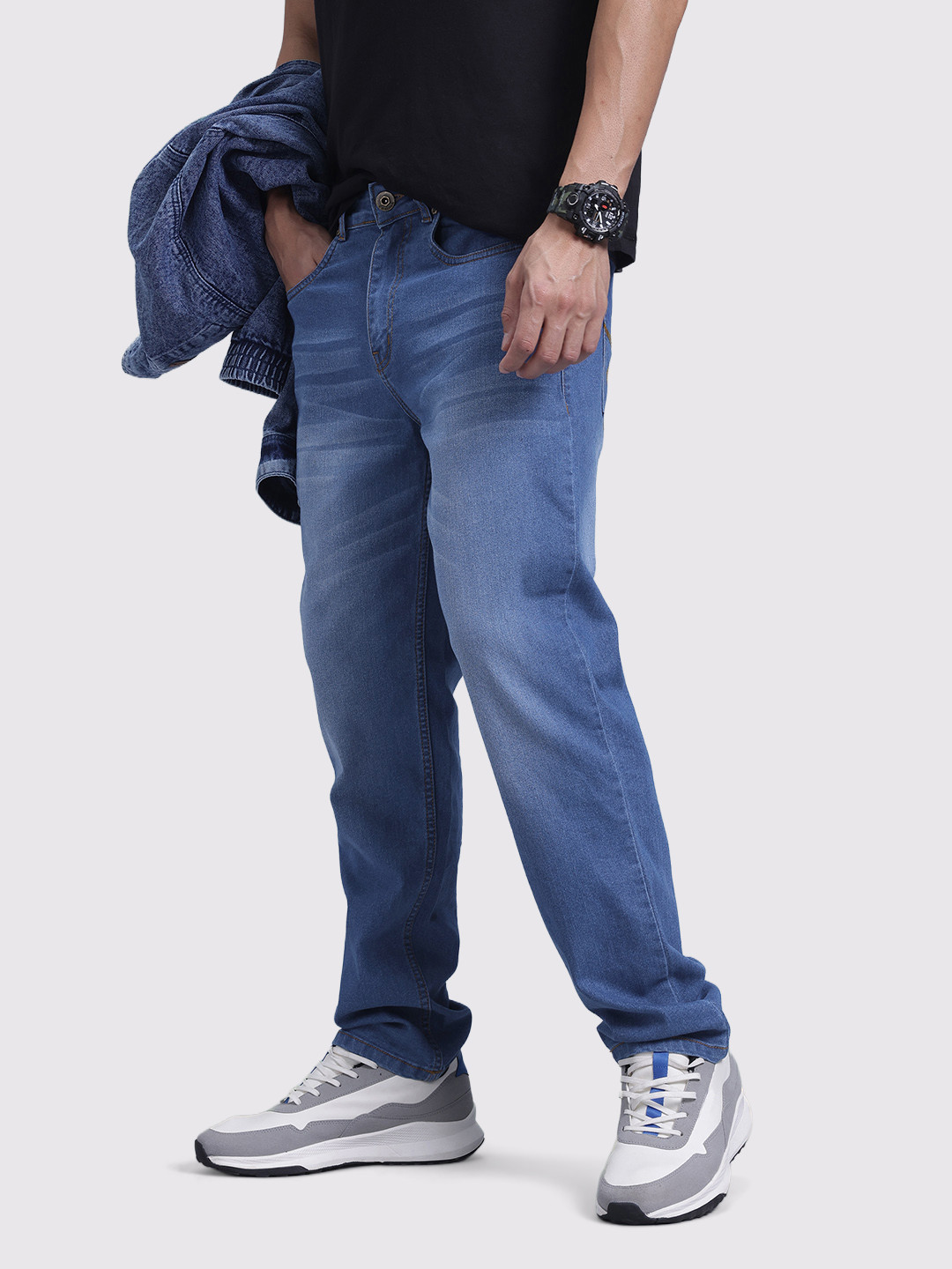 The Roadster Life Co. Men Relaxed Fit Light Fade Stretchable Jeans