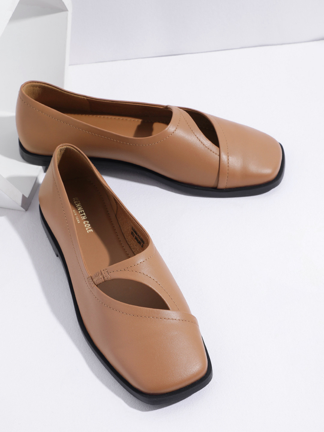 Kenneth Cole Leather Women Everyday Slip-On Shoes With Cut Out Detail