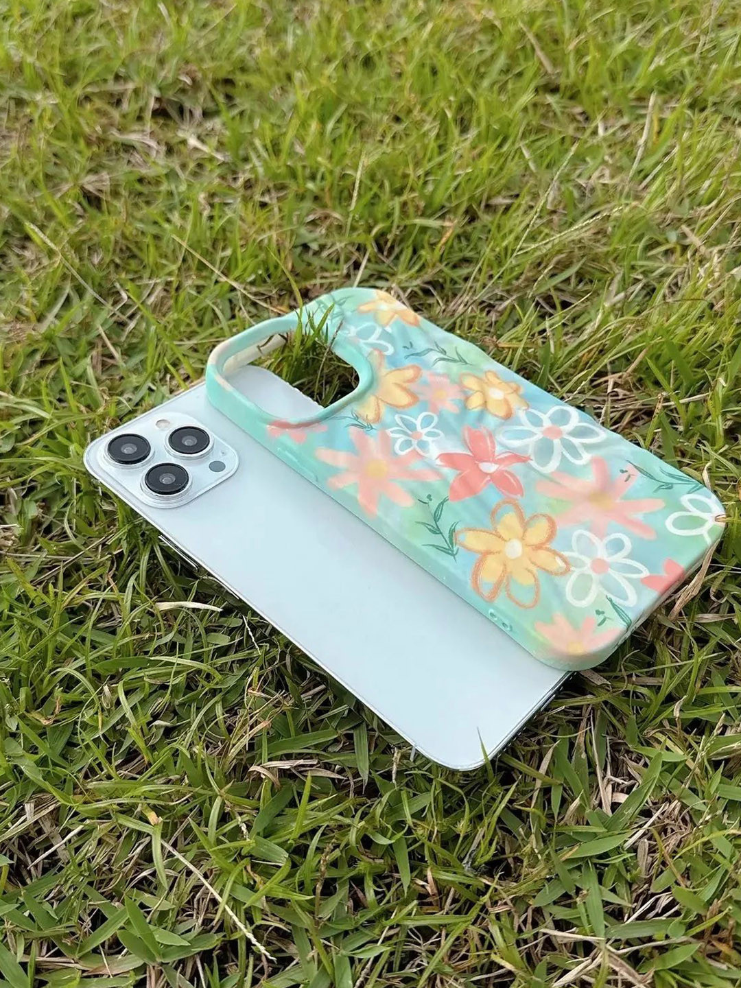 CASE CREATION iPhone 16 3D Trendy Rainbow Floral Wavy Back Case