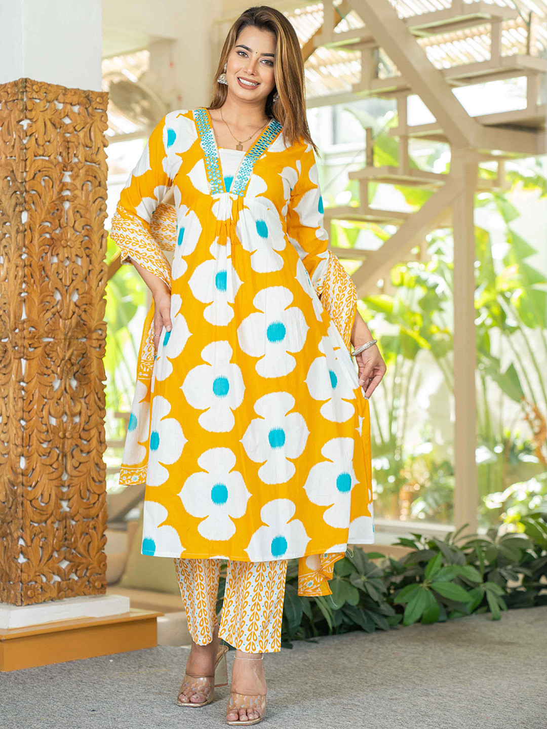 WILL BOTTOM Floral Printed Pure Cotton V-Neck A-Line Kurta With Trousers & Dupatta