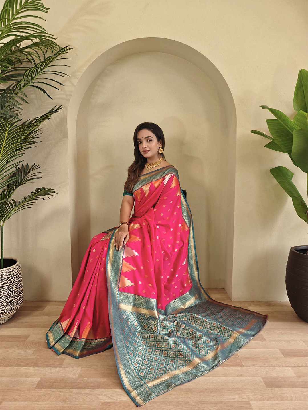 MORDEN MUSE Woven Design Zari  Designer Saree