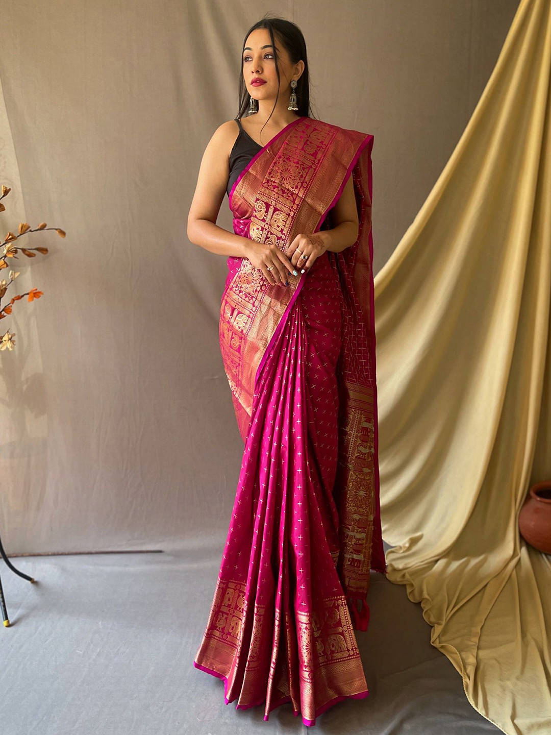 MORDEN MUSE Zari Art Silk Saree