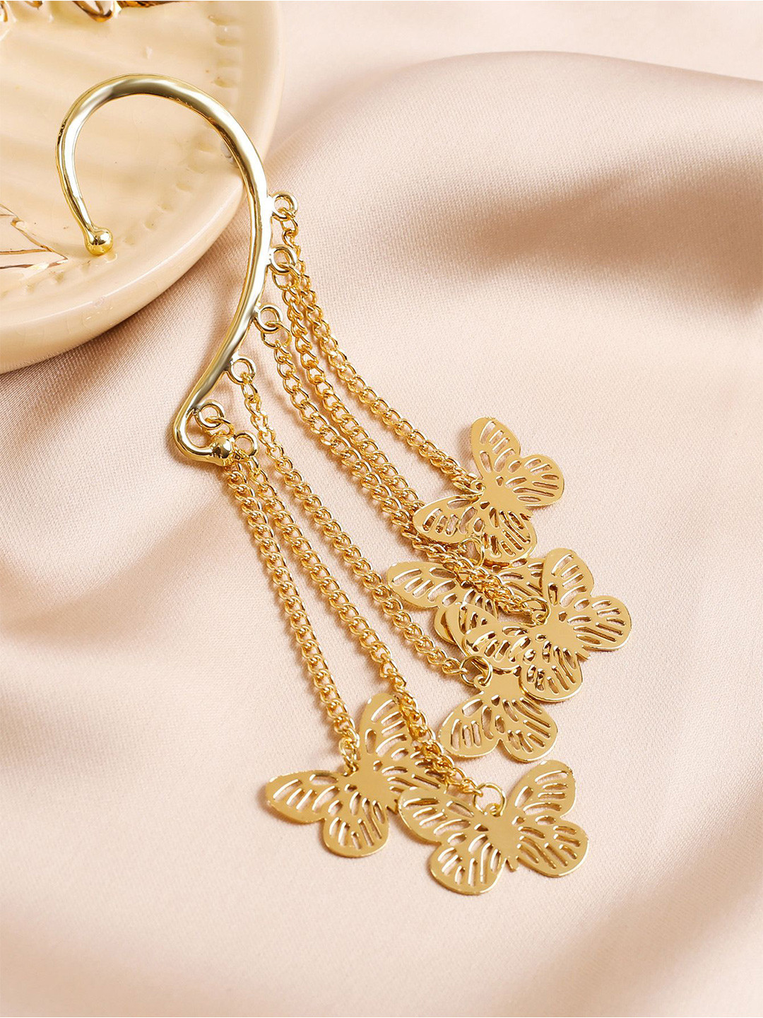 StyleCast x Revolte Gold Plated Tasselled Contemporary Ear Cuff