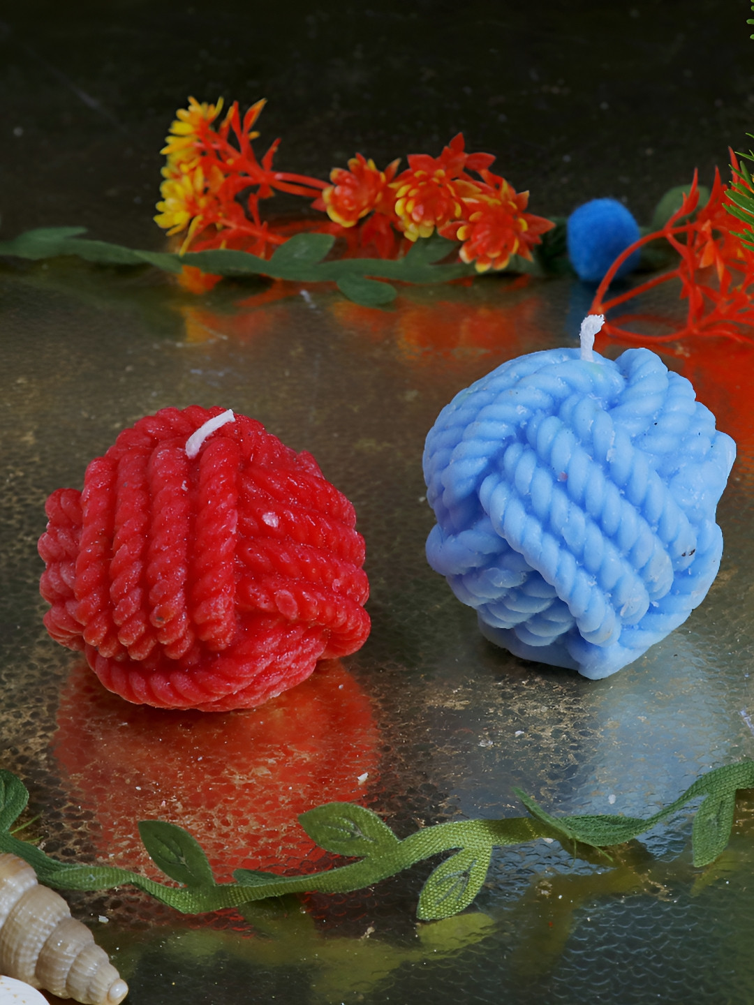 Aura Handmade Woolen 2Pcs Hand-Painted Rose and Lemongrass Solid Diyas Candles