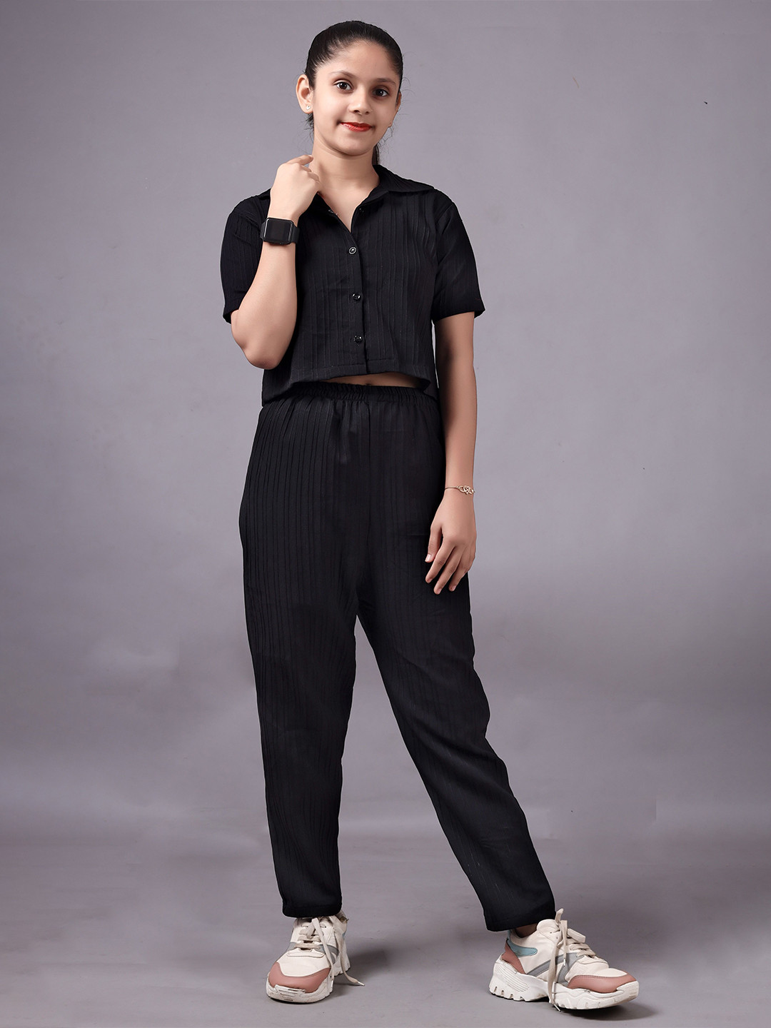 kachhot Girls Self Design Top with Trousers