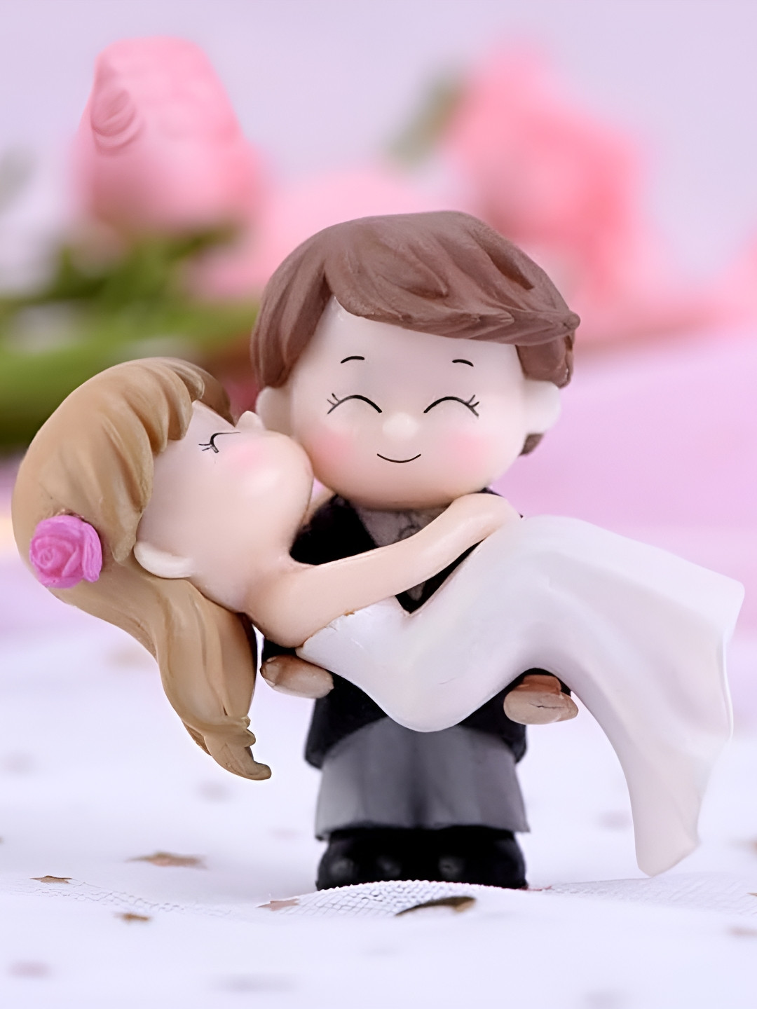 Go Hooked Couple Model Black Polyresin Matte Living Room Small Showpiece - 2.2 Inches