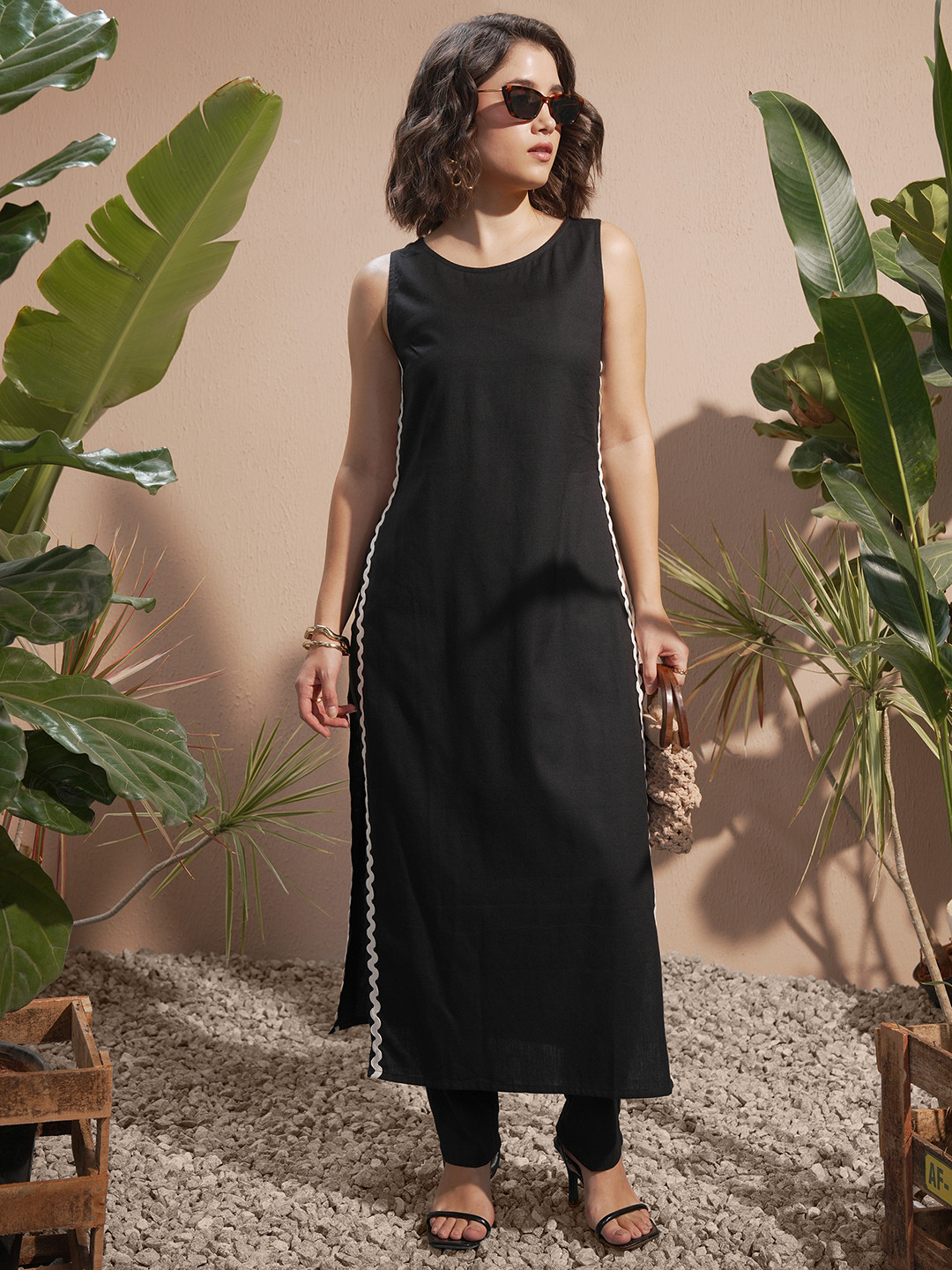 Vara By Vishudh Solid Kurta Co-Ord Set With Lace