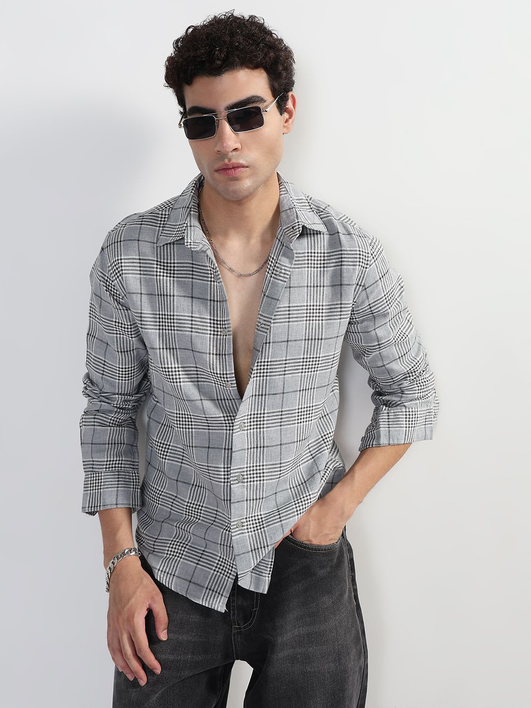 SHOWOFFFF Comfort Checked Spread Collar Slim Fit Cotton Shirt