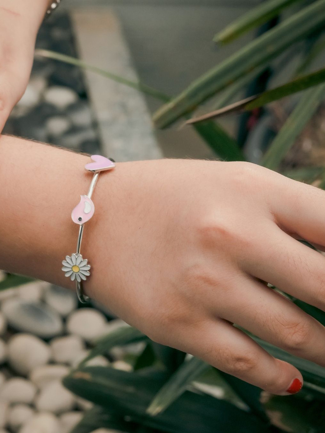 ShimmerTots 925 Sterling Silver Rhodium-Plated Daisy & Heart Kids Adjustable Bangle