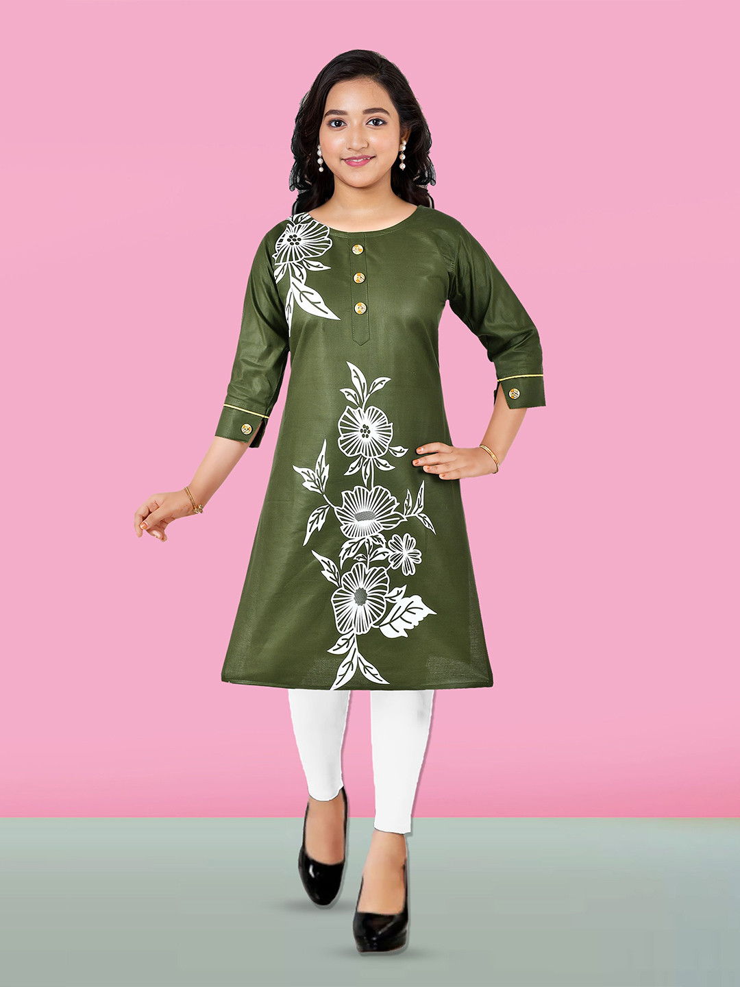 Sevgi Girls Floral Printed Round Neck Straight Kurta