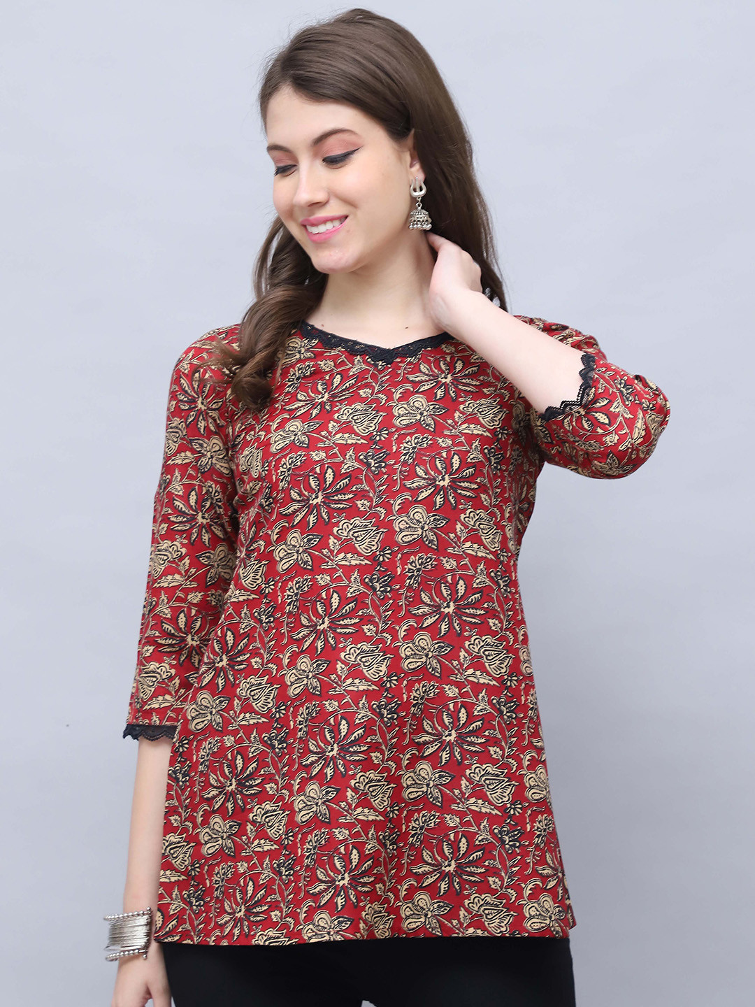 Rajnandini Women Floral Printed Kurta