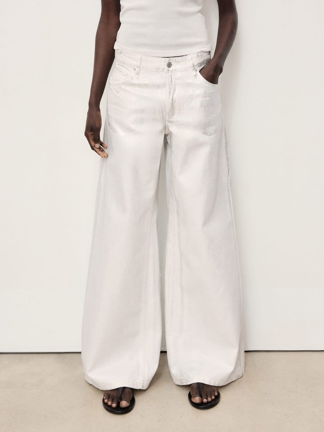 MANGO Women Mid-Rise Wide Leg Coated Jeans