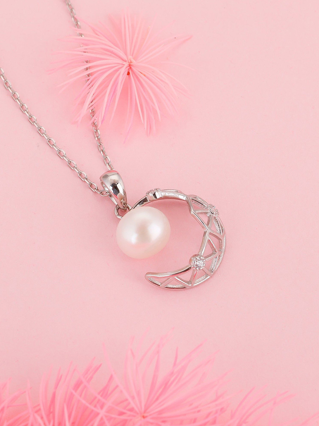 GIVA Women Silver Filigree Crescent Pendant With Link Chain