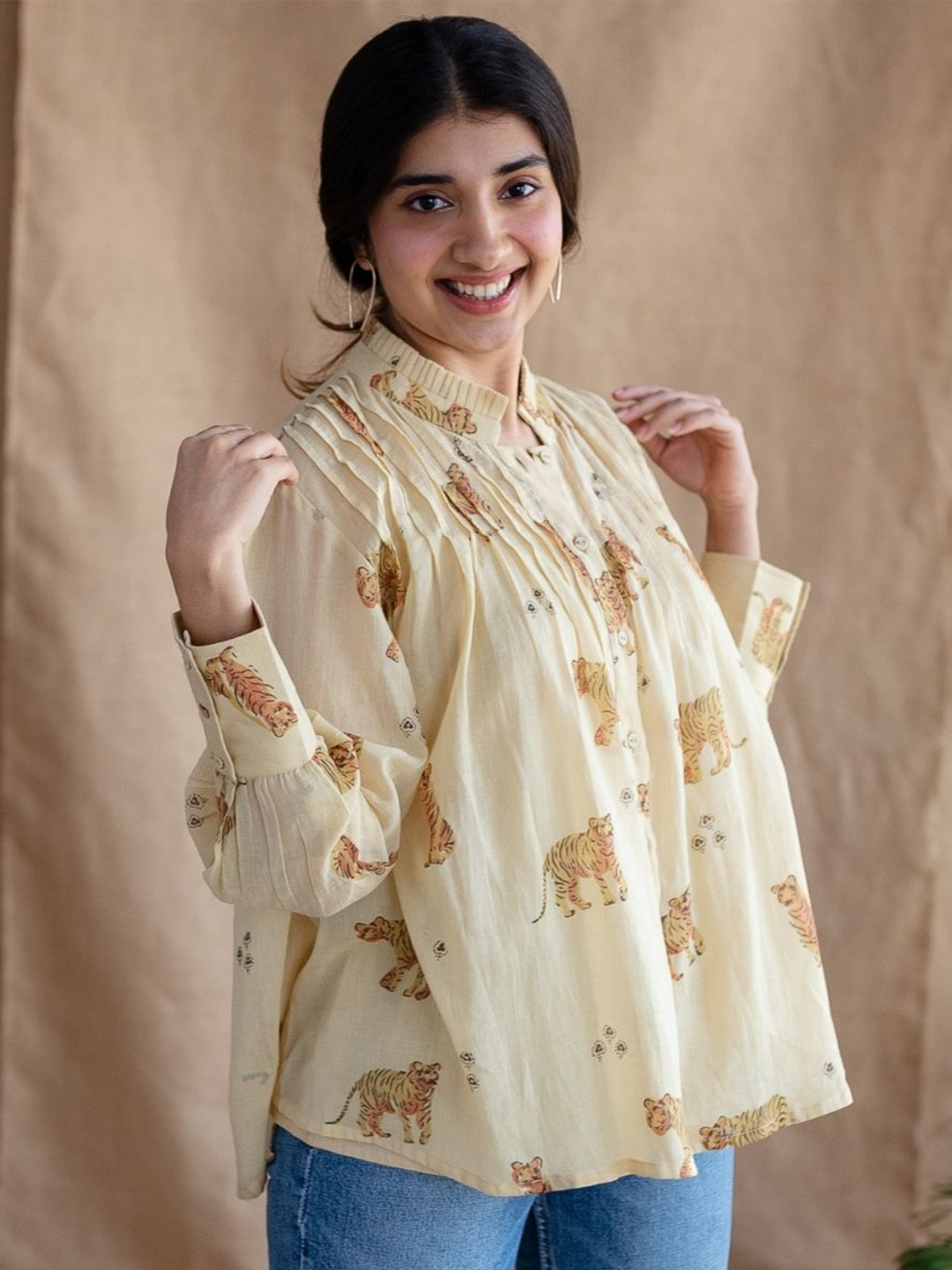 THE INDIAN ETHNIC CO Women Light Yellow Loose Fit Ajrakh Printed Mul Cotton Top