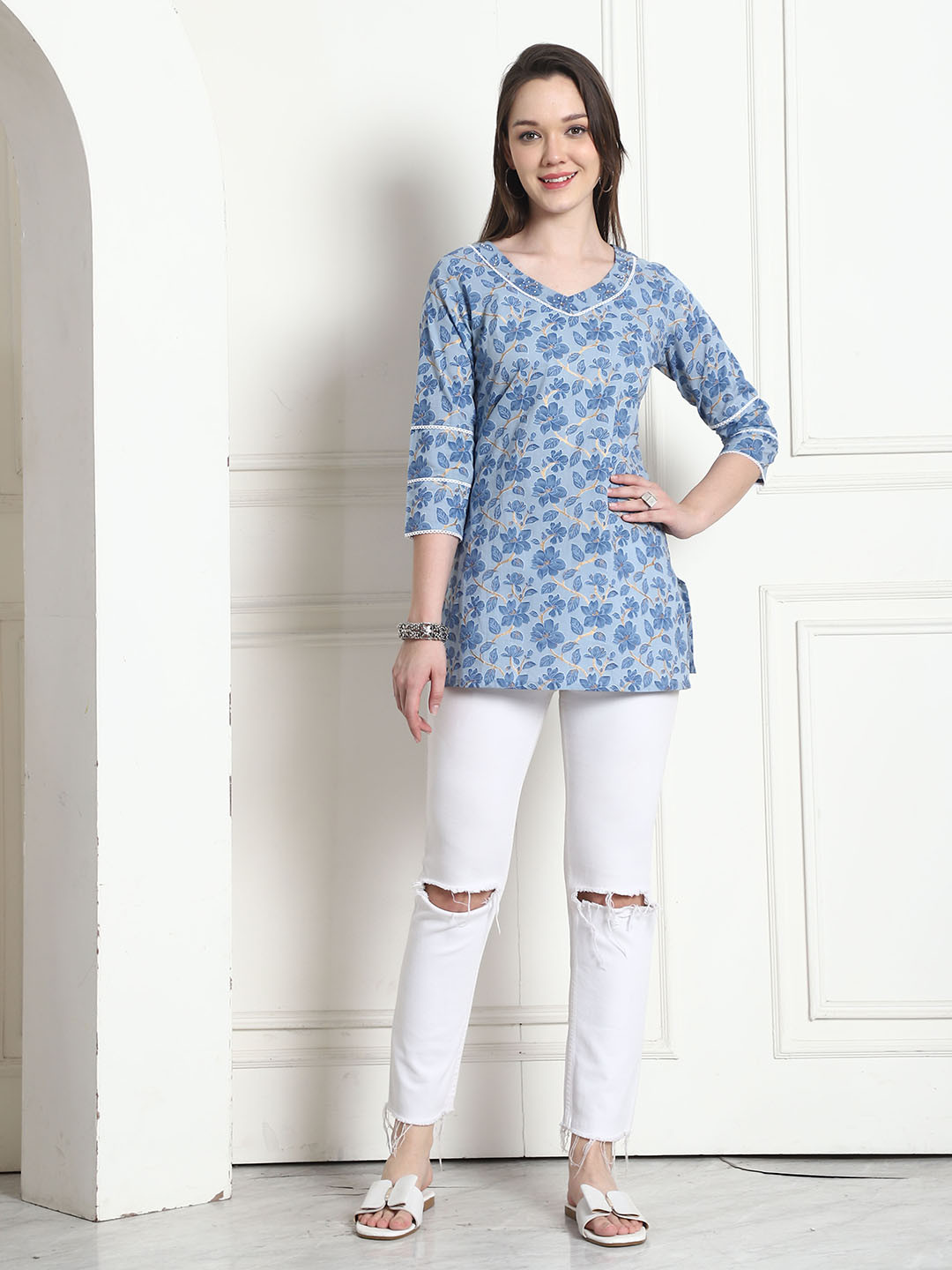 Merira Floral Printed V-Neck Cotton Straight Short Kurta