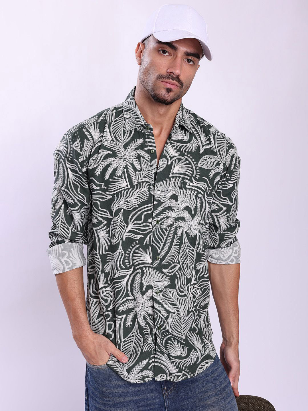 Bene Kleed Floral Printed Spread Collar Slim Fit Casual Shirt
