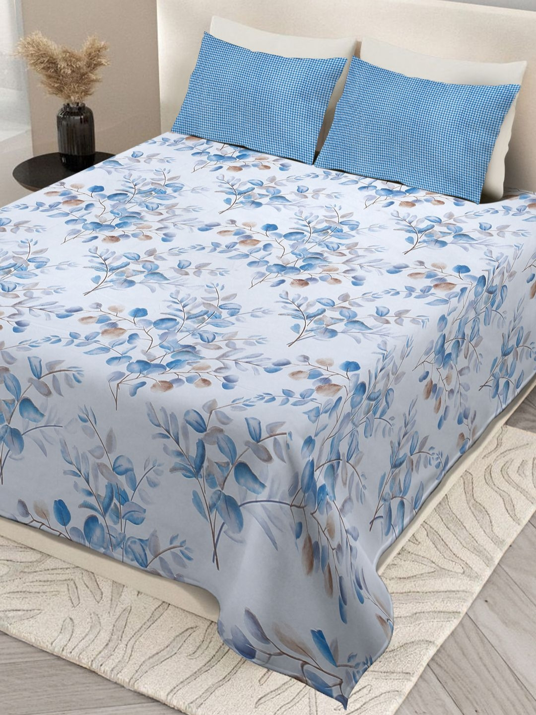 Aura Pindrop Blue Floral Polycotton Breathable 200 TC King Fine Bedsheet with 2 Pillow Covers-90 x 100 inches