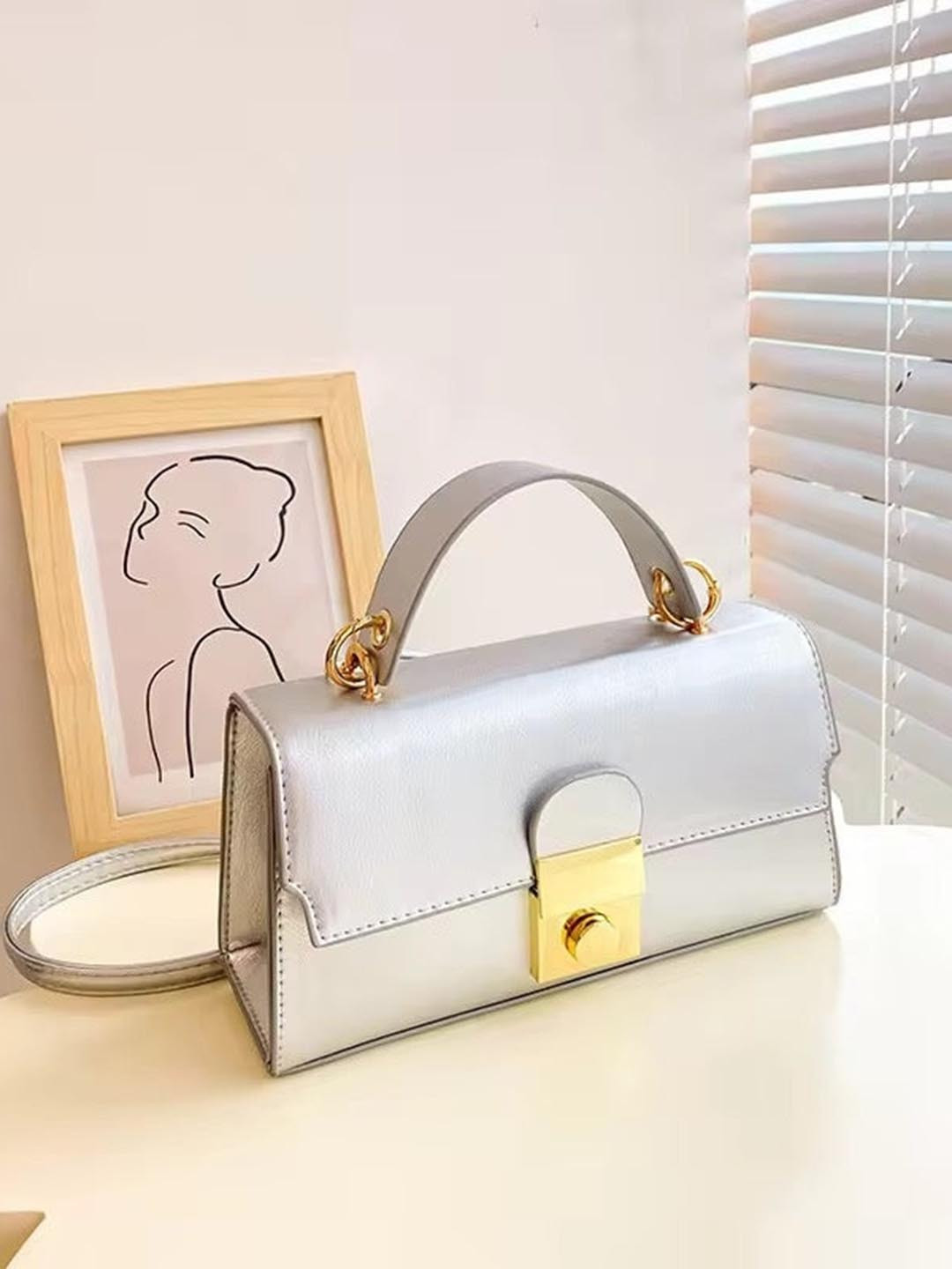 THEPANDASTOREE Mini Flap Lock Crossbody Bag