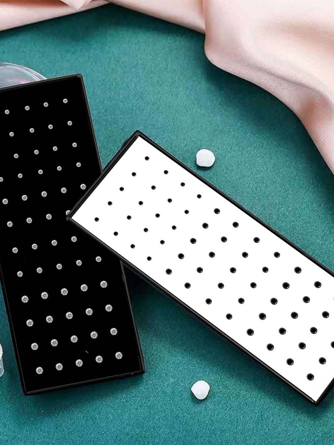 VAMA Rose Gold Plated Alloy Brooch