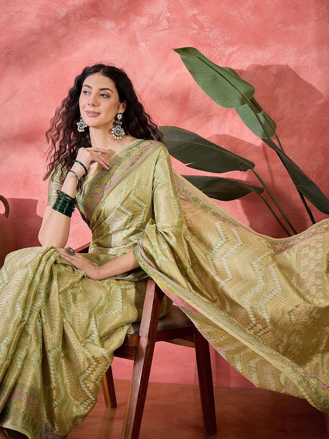 Sangria Ethnic Motifs Woven Design Zari Detail Saree With Unstitched Blouse