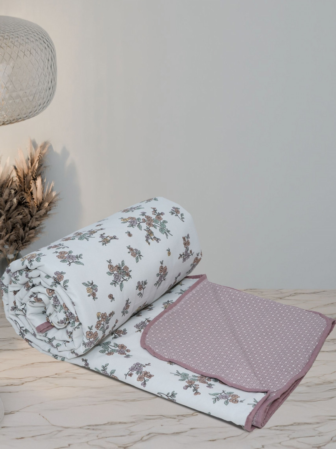 Florida Adults Unisex White & Green Set of 3 AC Room 300 GSM Double Bed Dohar