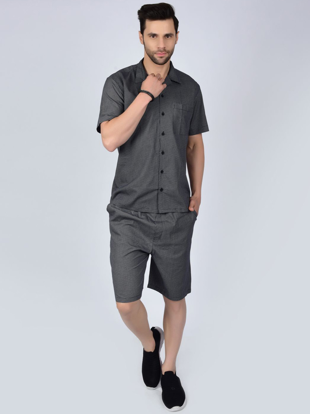 Heed Attentive Geometric Printed Pure Cotton Shirt Collar Neck Shirt With Shorts Co-Ords