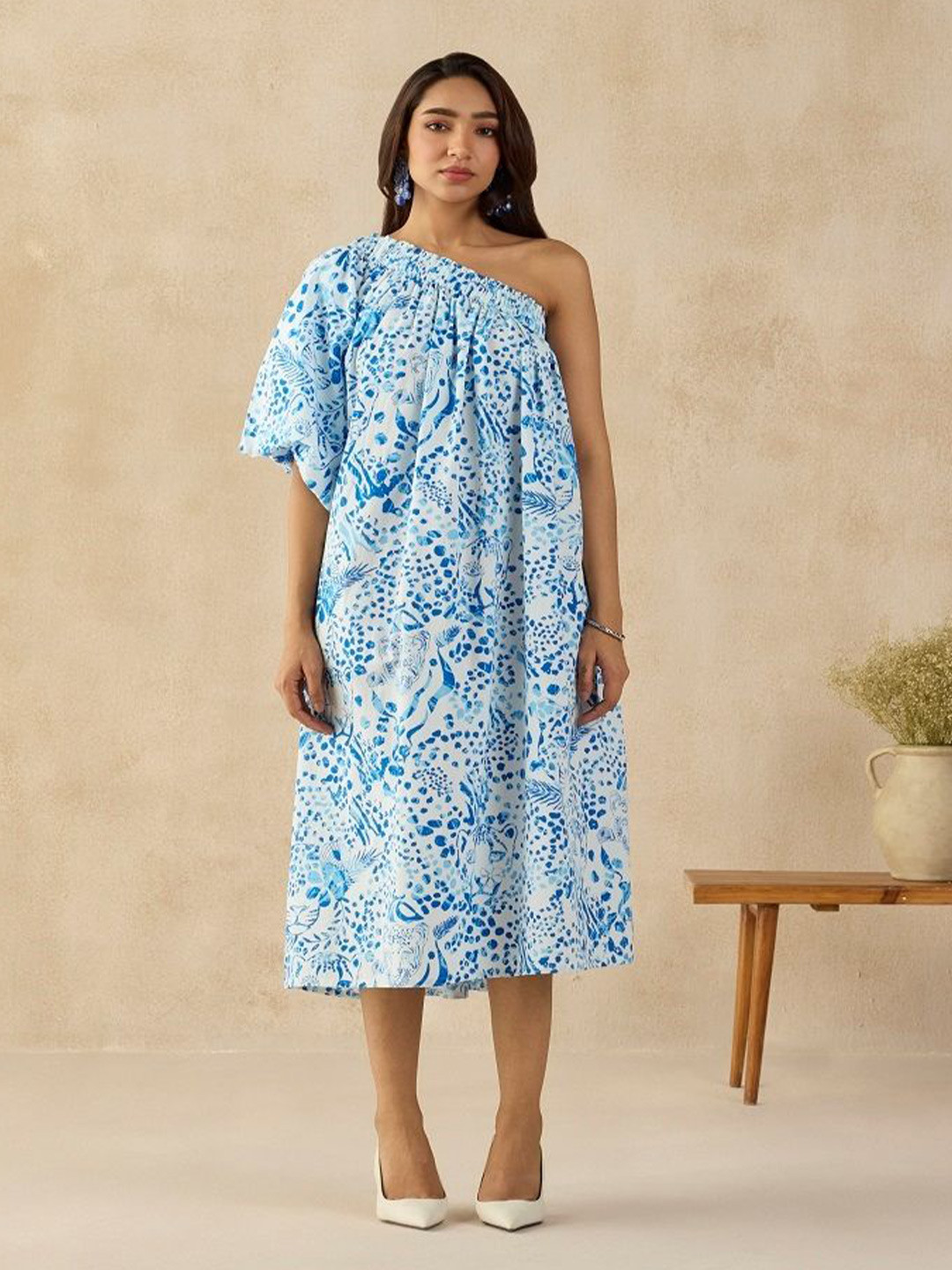 SIL SILA Floral Printed One Shoulder A-Line Maxi Dress