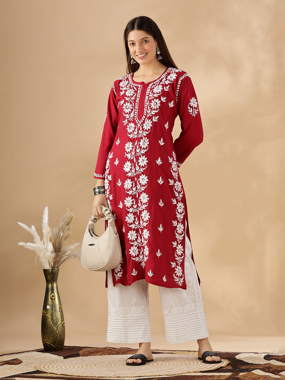 Club Loom Women Ethnic Motifs Embroidered Thread Work Kurta