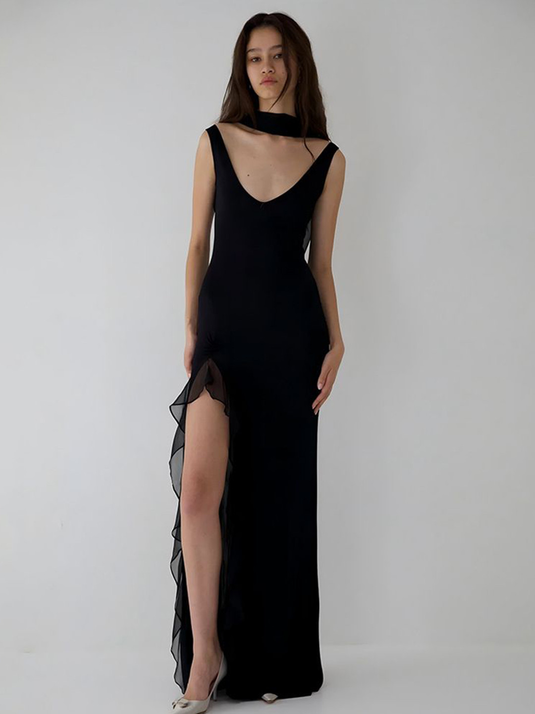 bebe Women Solid Slits Ruffles Bodycon Dress