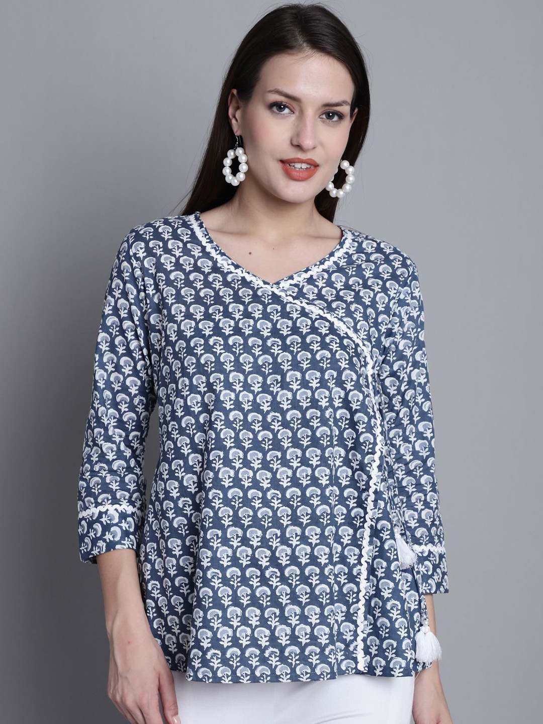 Merira Women's Grey Pure Cotton Jaipuri Printed Short Kurti