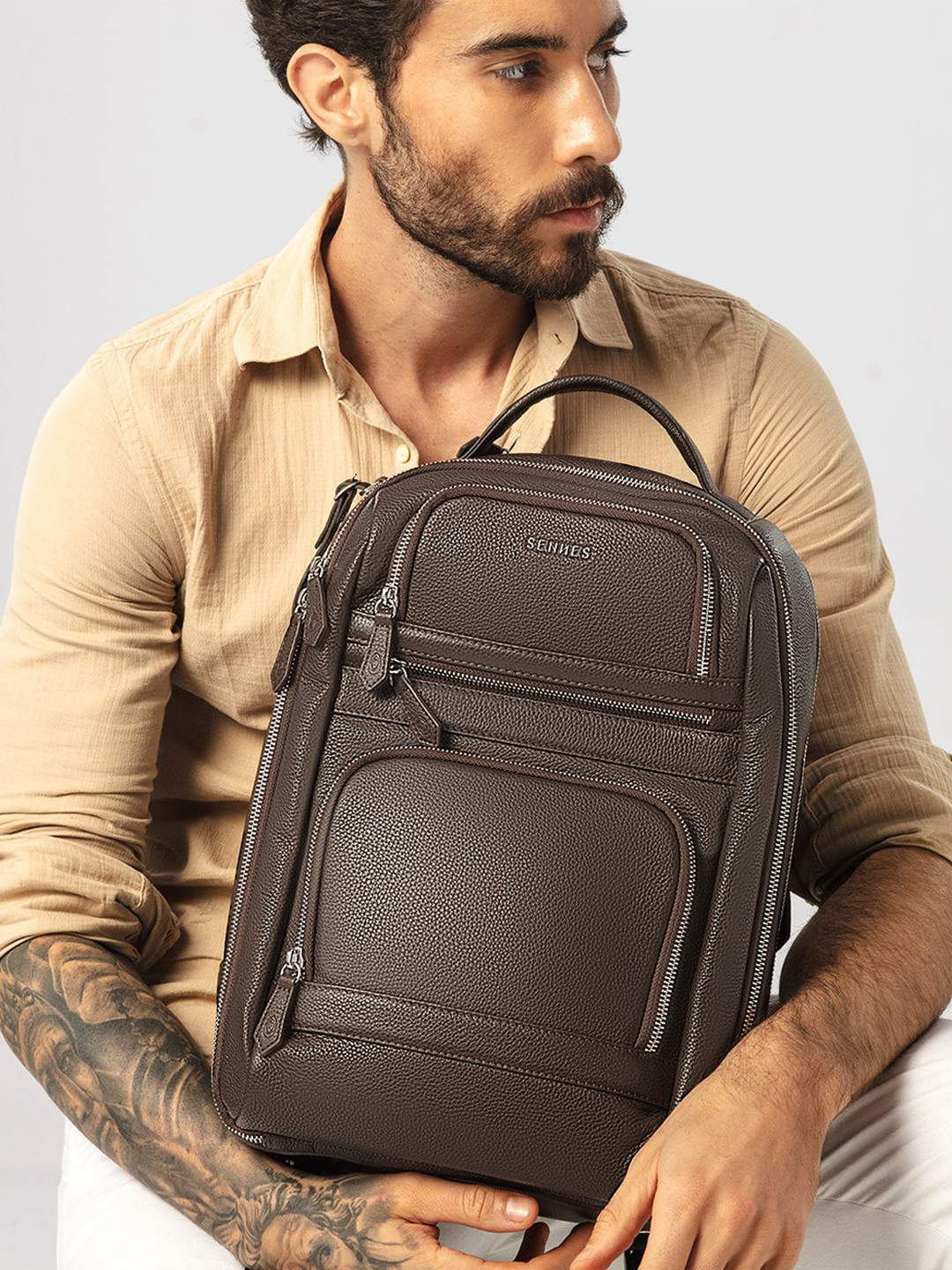 SENNES Men Carismatico Textured Leather Backpack