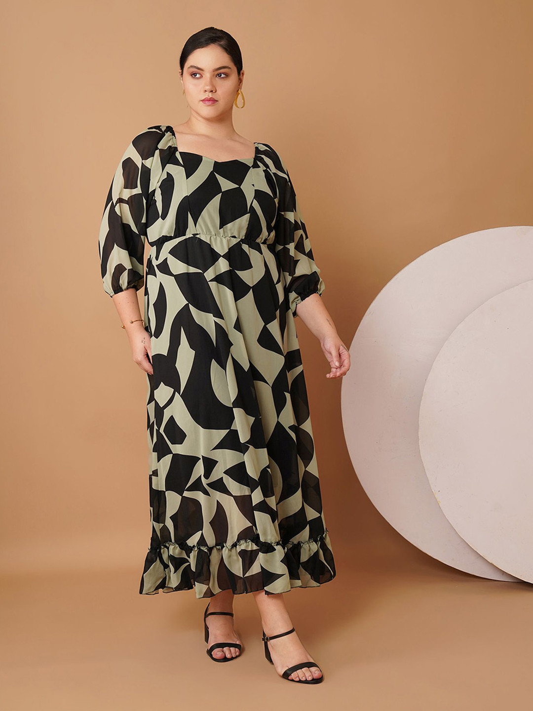 Sztori Women Geometric Printed Square Neck Georgette Fit & Flare Maxi Dress