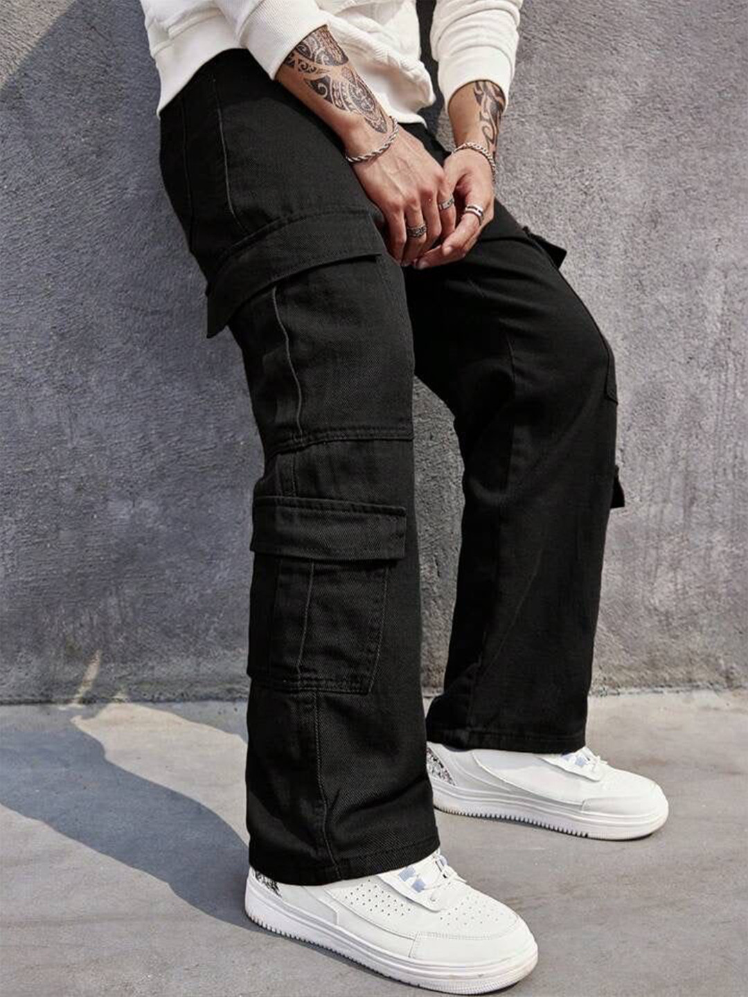 Off Duty India Carbon Black Men Baggy Fit Cargo