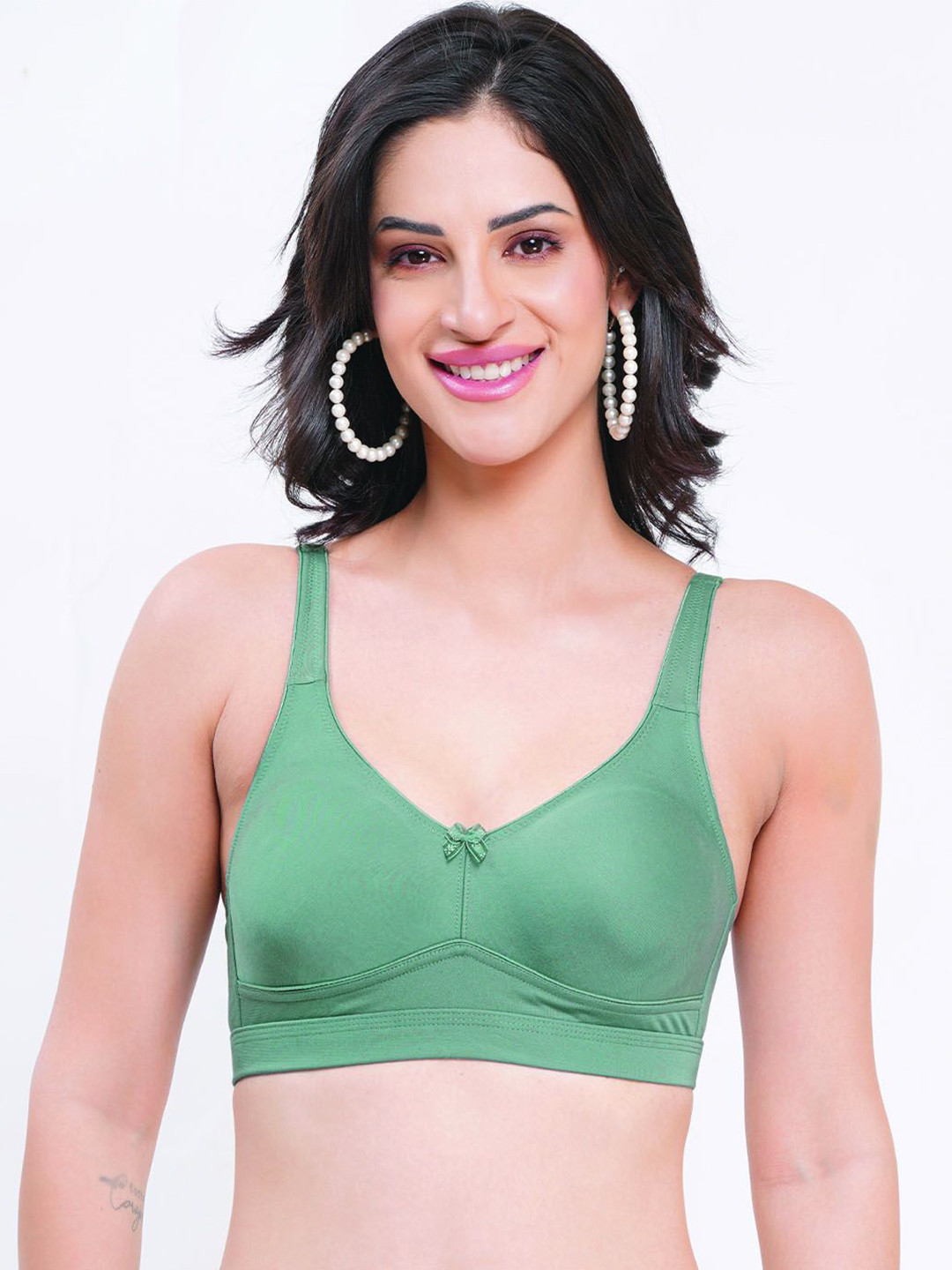 Reveira Medium Coverage Non Padded Push-Up Bra